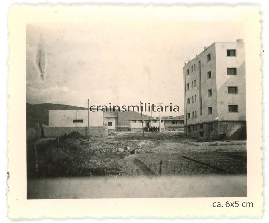 Εκτέλεση των 200 στο Σκοπευτήριο της Καισαριανής (ebay.com) Εκτέλεση των 200 στο Σκοπευτήριο της Καισαριανής (ebay.com)