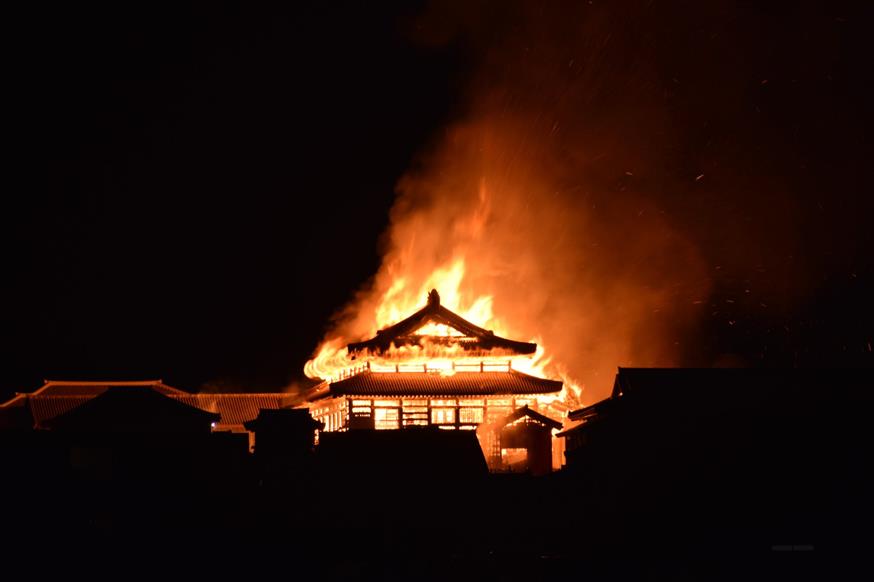 Στις φλόγες το κάστρο Σούρι στην Ιαπωνία/Twitter (NFTV)