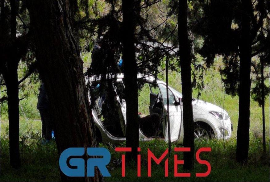 Το όχημα που βρέθηκε νεκρή η γυναίκα (Grtimes.gr)