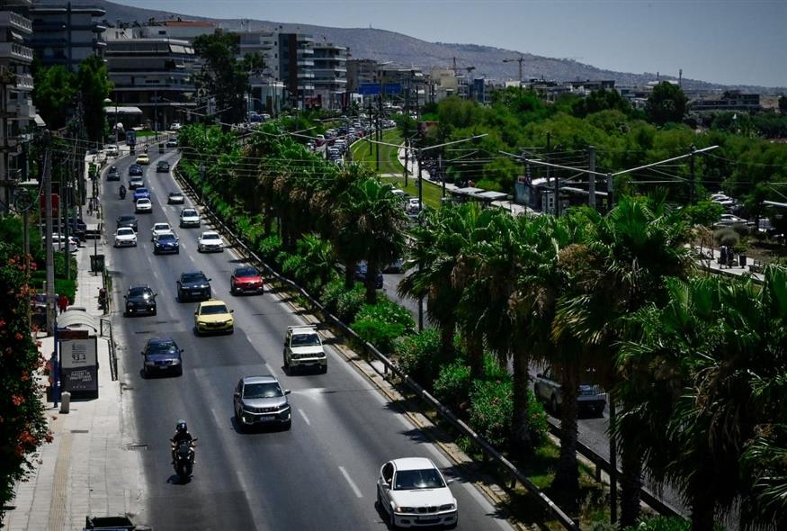 Κυκλοφοριακές ρυθμίσεις (ΜΙΧΑΛΗΣ ΠΑΠΑΝΙΚΟΛΑΟΥ/EUROKINISSI)