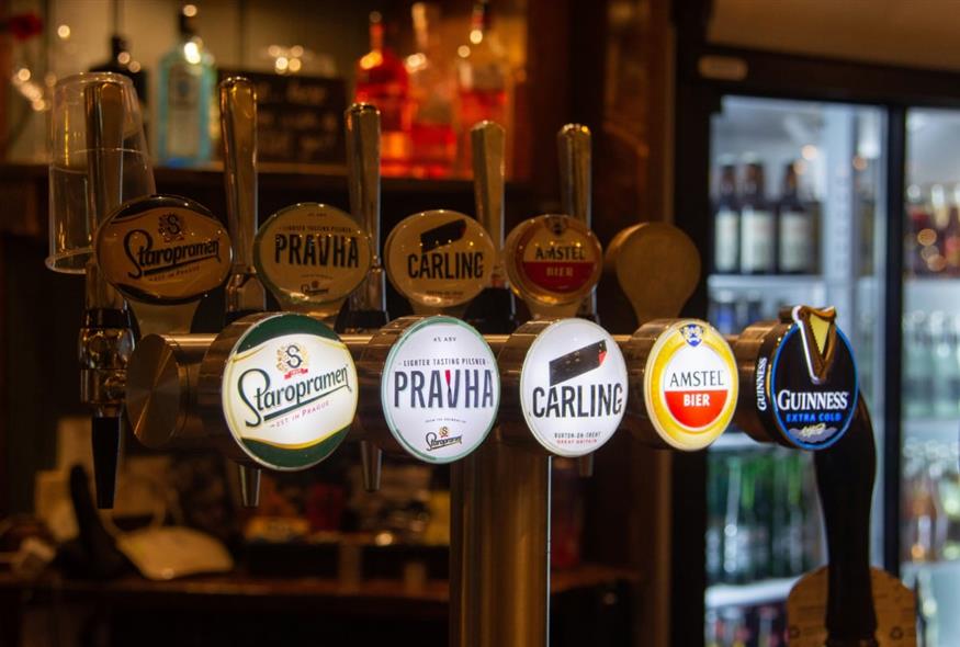 Μπύρες σε παμπ