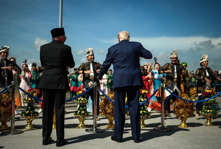 Ξεκίνησε την περιοδεία του στην Ασία ο Τραμπ (Χ)