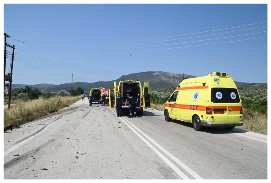 Ασθενοφόρα - Φωτογραφία αρχείου  (ΒΑΣΙΛΗΣ ΠΑΠΑΔΟΠΟΥΛΟΣ /EUROKINISSI)