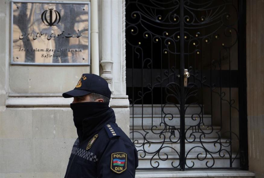Εικόνα από την πρεσβεία στο Ιράν  (AP Photo/Aziz Karimov)