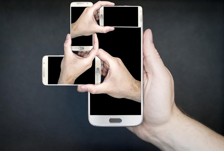 Κινητό τηλέφωνο (PIXABAY)