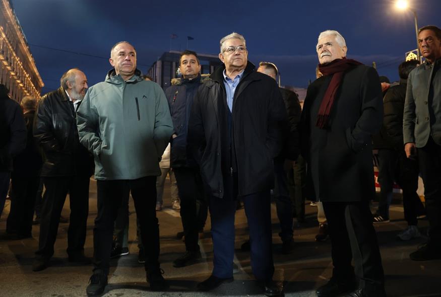 Συγκέντρωση διαμαρτυρίας στρατιωτικών στο Σύνταγμα (INTIME NEWS/ΠΕΡΙΣΤΕΡΗΣ ΔΗΜΗΤΡΗΣ)