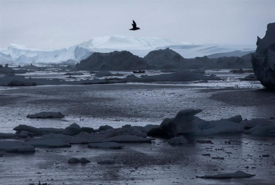 Παγετώνας στην Ανταρκτική (AP Photo/Evan Vucci, Pool, File)
