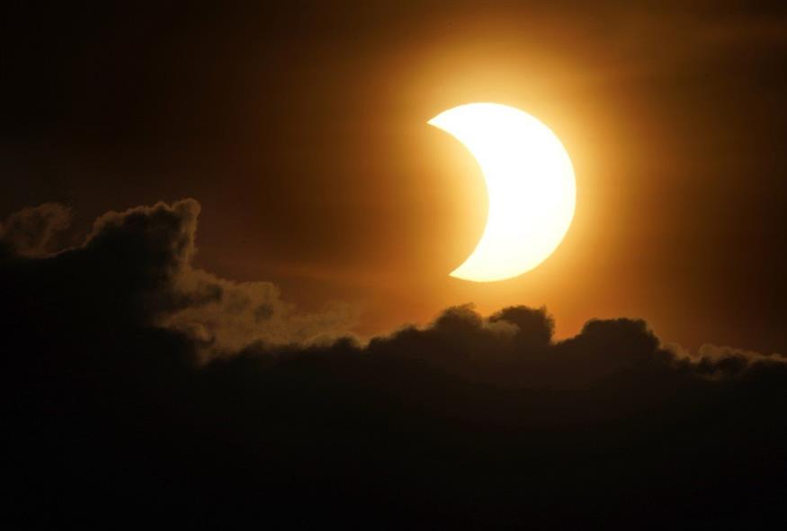 Έκλειψη ηλίου πάνω από τη Νέα Υόρκη (φωτογραφία αρχείου / Associated Press)