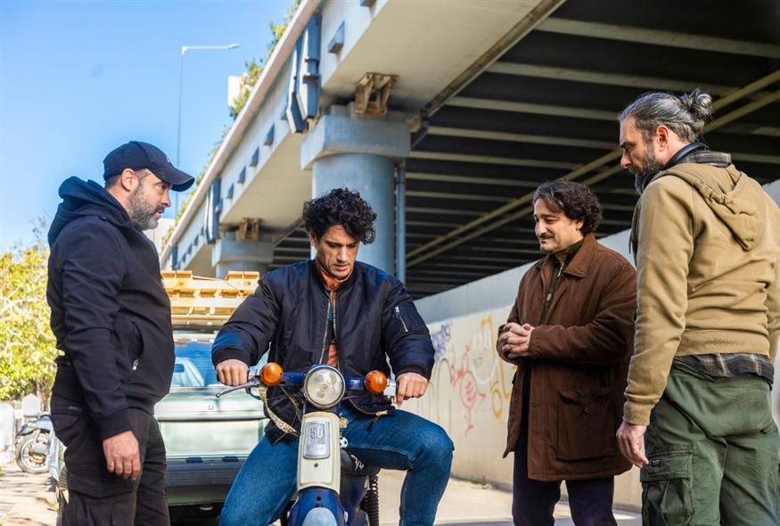 ΡΙΦΙΦΙ Στιγμιότυπο από τα γυρίσματα της σειράς «ΡΙΦΙΦΙ» (Copyright: Cosmote TV)