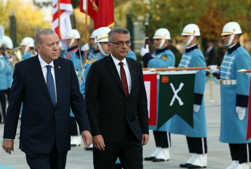 Ρετζέπ Ταγίπ Ερντογάν και Τουφάν Ερχιουρμάν (MURAT CETINHUMURDAR/HANDOUT)