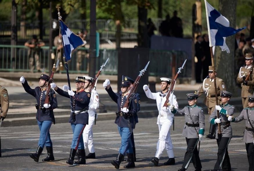 Σημερινή φωτογραφία από το ίδιο σημείο Σημερινή φωτογραφία από το ίδιο σημείο