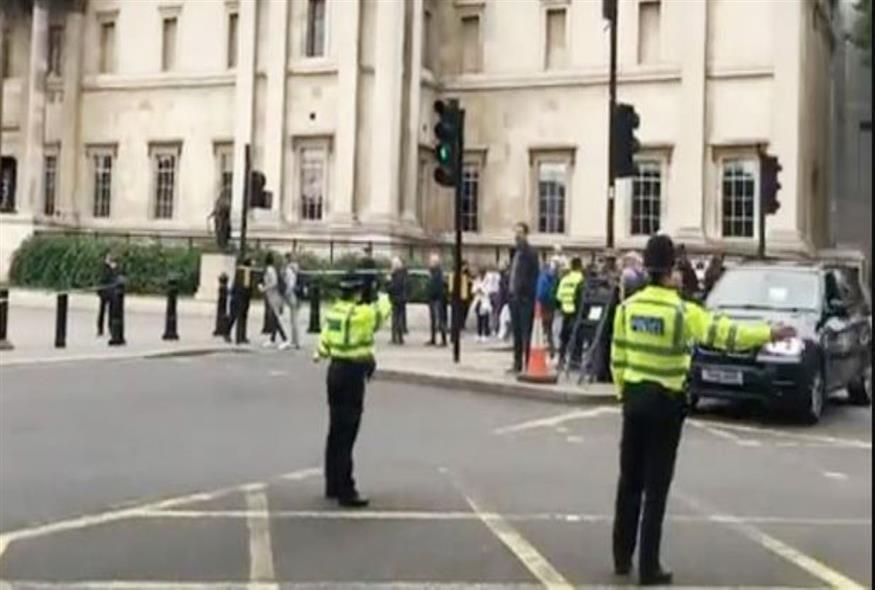 Συναγερμός στο Λονδίνο: Εκκενώθηκε πλατεία (Twitter)