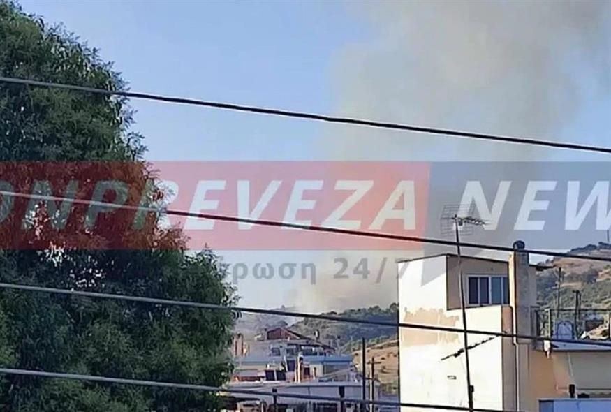 Φωτιά στην Πρέβεζα (onprevezanews.gr)
