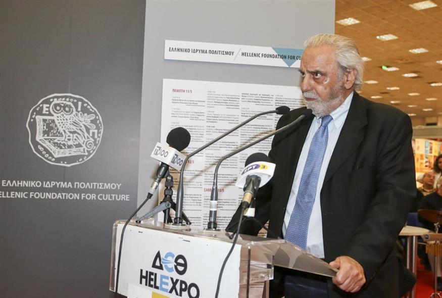 Ο Κωνσταντίνος Τσουκαλάς