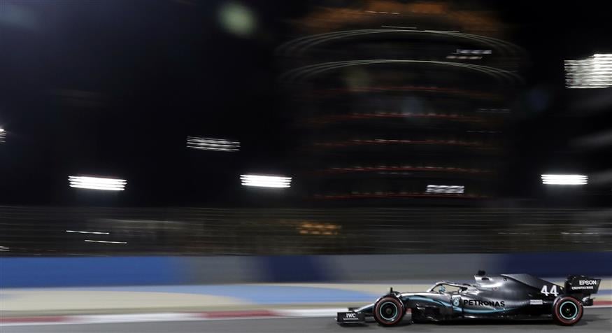 Ανάβουν και πάλι τα φώτα στις πίστες της Formula 1 (AP)