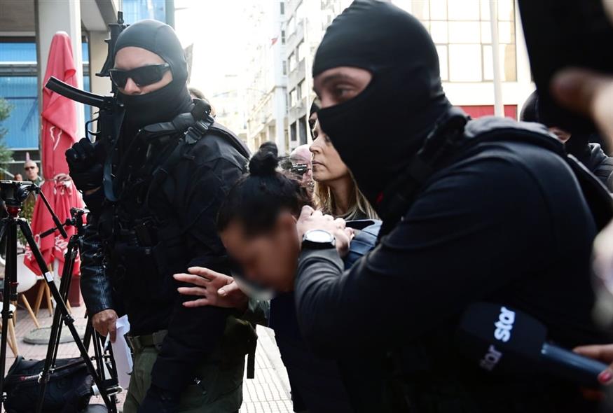 Φονικό στη Σαλαμίνα/INTIME