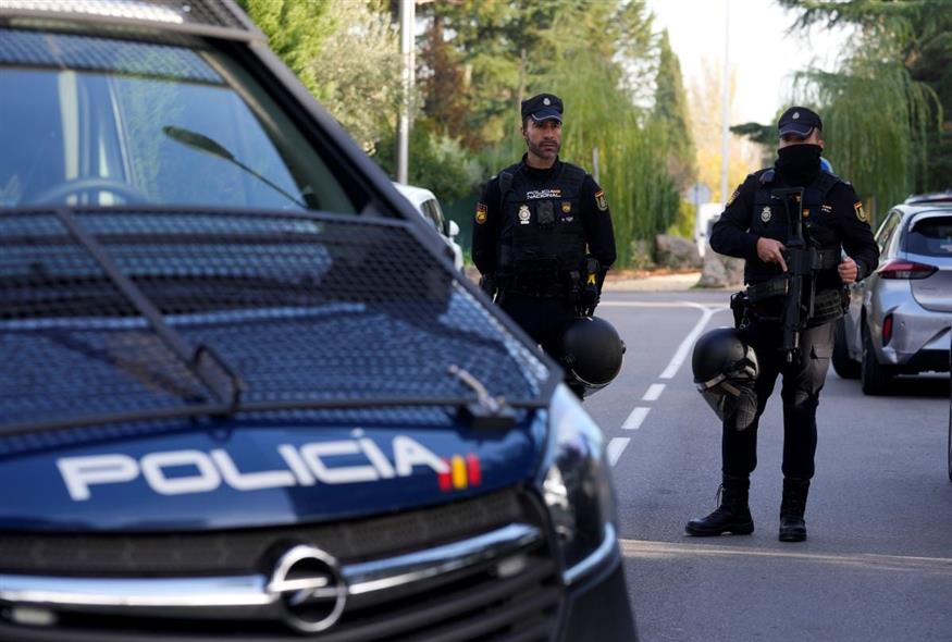 Αστυνομικοί στη Μαδρίτη (AP Photo/Paul White)