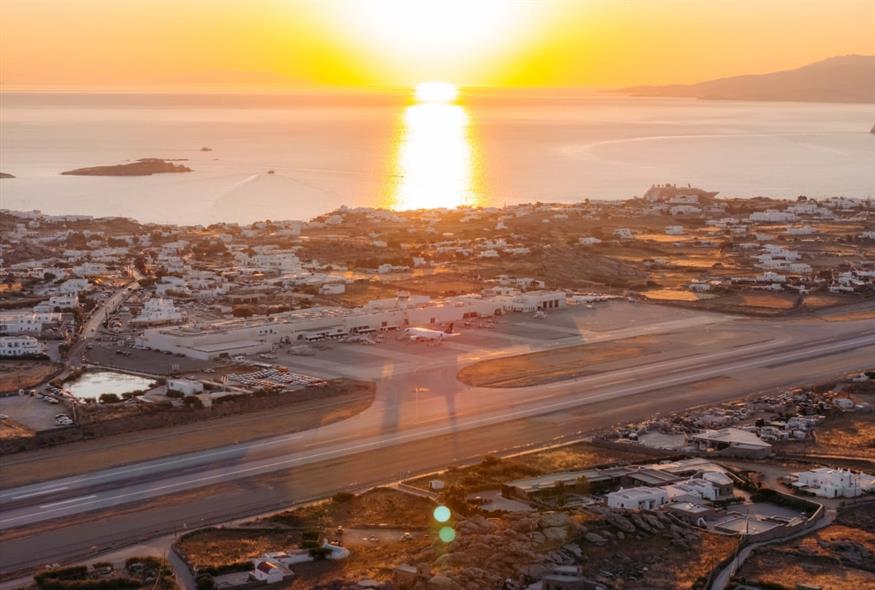 Μυκονός (Fraport Greece) Μυκονός (Fraport Greece)