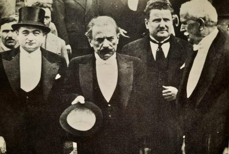 Ο Κονδύλης έβαλε τα πράγματα στη θέση τους.