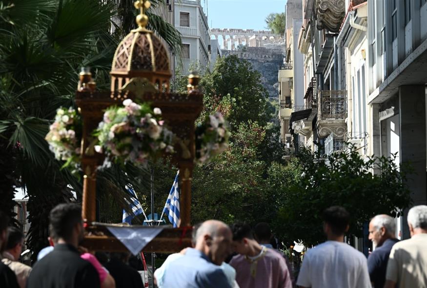 Πώς πληρώνεται η αργία του Δεκαπενταύγουστου (EUROKINISSI)