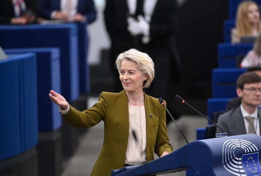 φον ντερ Λάιεν (AP)