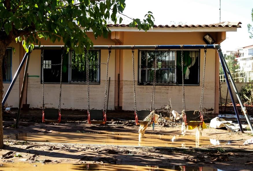 Φωτογραφία αρχείου από τις καταστροφές στη Μάνδρα το 2017 (ΠΑΝΑΓΟΠΟΥΛΟΣ ΓΙΑΝΝΗΣ/EUROKINISSI)