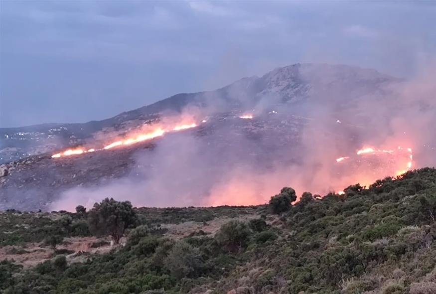 Κως, εικόνα από τη φωτιά (kosnews24.gr)