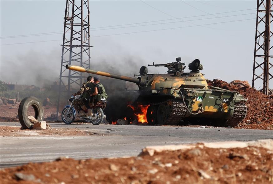 Συγκρούσεις στη νότια Συρία (AP Photo/Omar Sanadiki)