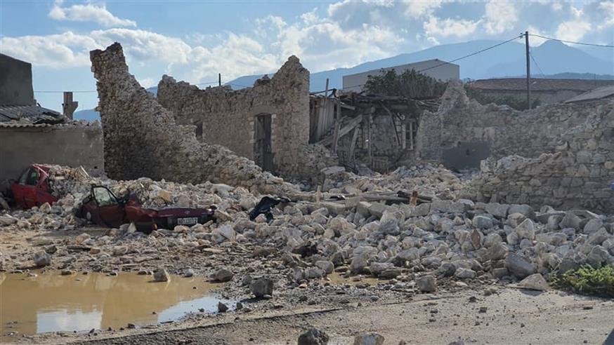 Τεράστιες καταστροφές προκάλεσε στη Σάμο ο σεισμός (copyright: Eurokinissi)