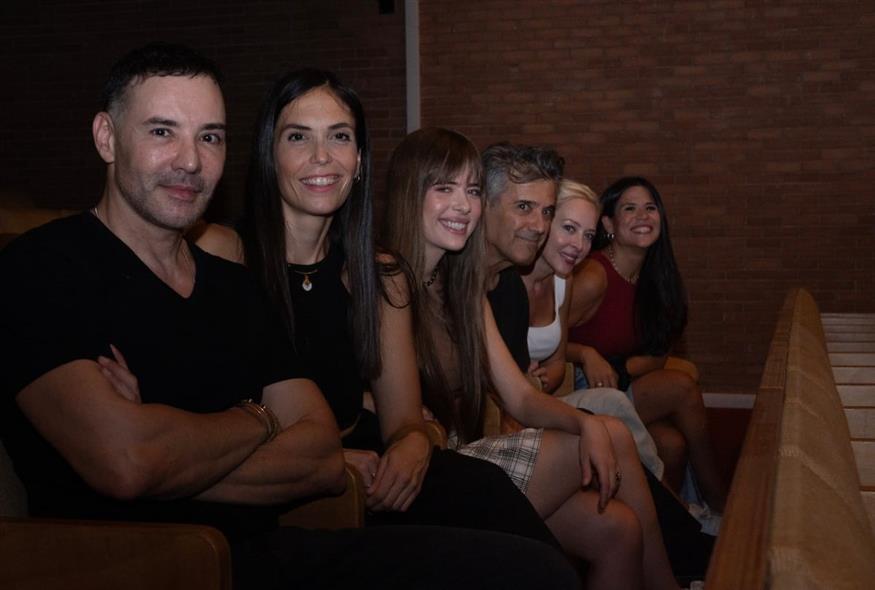 Από τις πρόβες της παράστασης «Αλιγάτορες» (Copyright: Χριστίνα Φυλακτοπούλου)