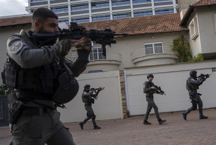 Διπλή τρομοκρατική επίθεση στο Τελ Αβίβ (AP Photo)