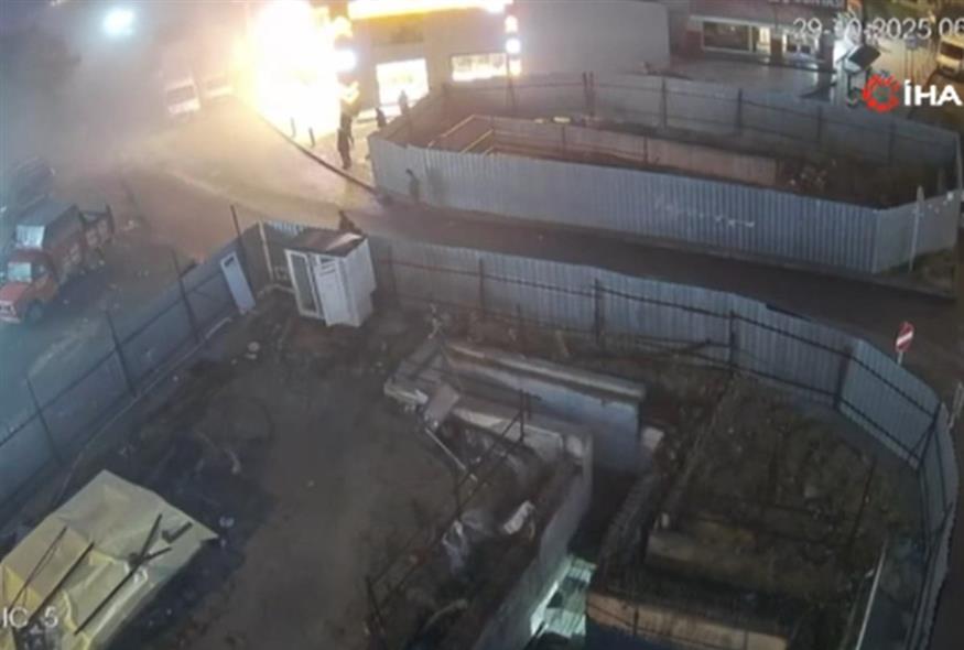 Κατάρρευση κτιρίου στην Κωνσταντινούπολη (SCREENSHOT)