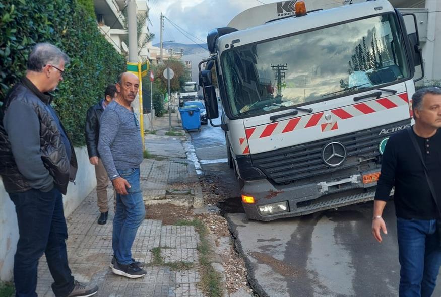 Φωτογραφία-ντοκουμέντο από την καθίζηση