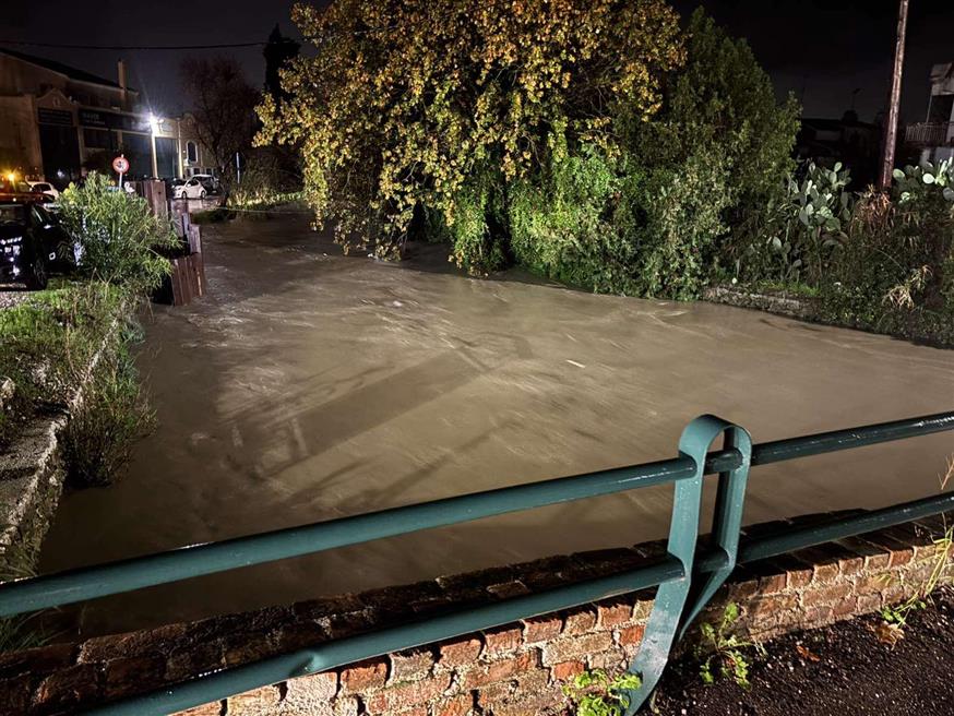 Υπερχείλιση στον Ποταμό