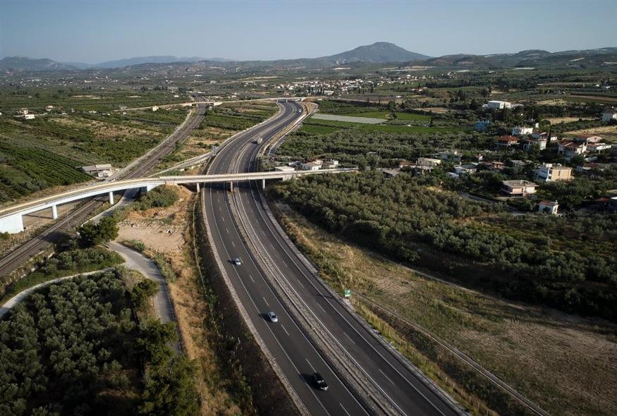 ΕΘΝΙΚΗ ΟΔΟΣ ΚΟΡΙΝΘΟΥ ΠΑΤΡΩΝ .ΟΛΥΜΠΙΑ ΟΔΟΣ.ΦΩΤΟΓΡΑΦΙΑ ΑΝΤΩΝΗΣ ΝΙΚΟΛΟΠΟΥΛΟΣ/EUROKINISSI