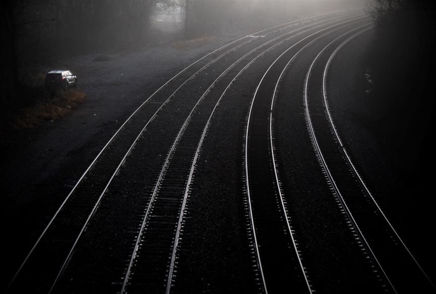 Ράγες τρένου - Φωτογραφία αρχείου (AP Photo/David Goldman)