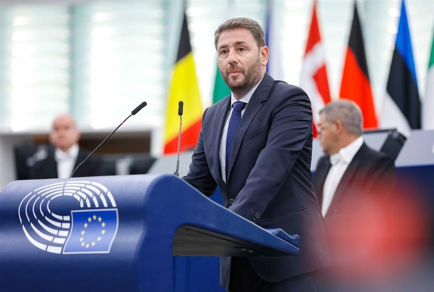 Ο Νίκος Ανδρουλάκης στη συζήτηση του ευρωκοινοβουλίου για τις παρακολουθήσεις (Eurokinissi)