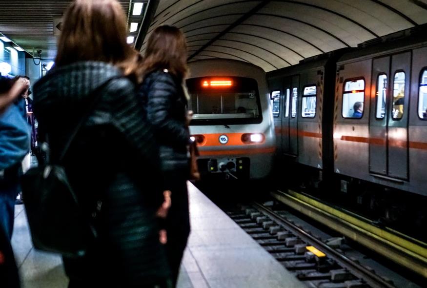 Μετρό στην Αθήνα (ΓΙΩΡΓΟΣ ΚΟΝΤΑΡΙΝΗΣ/EUROKINISSI)