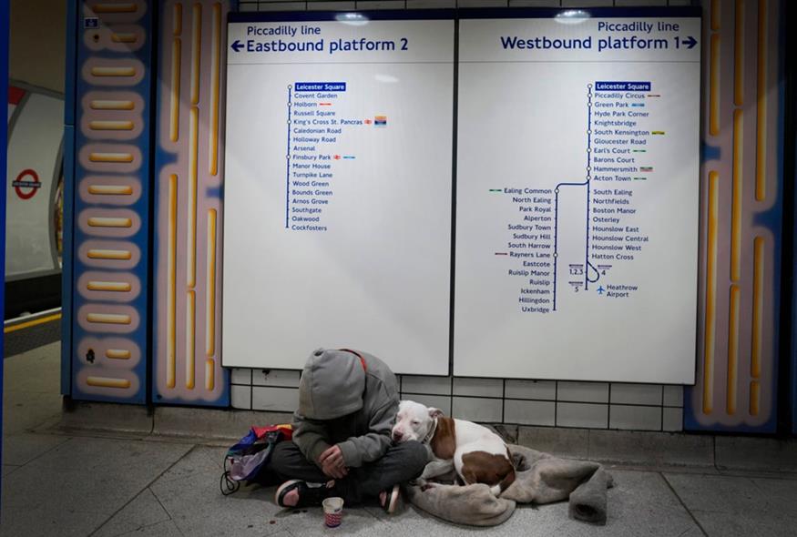 άστεγος στο Λονδίνο/AP