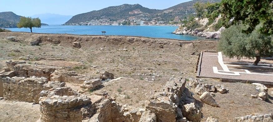 Θέα από τον Αρχαιολογικό Χώρο της Ασίνης | © Χριστίνα Τσαμουρά