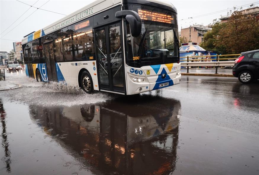 Λεωφορείο (ΓΙΑΝΝΗΣ ΠΑΝΑΓΟΠΟΥΛΟΣ/EUROKINISSI)
