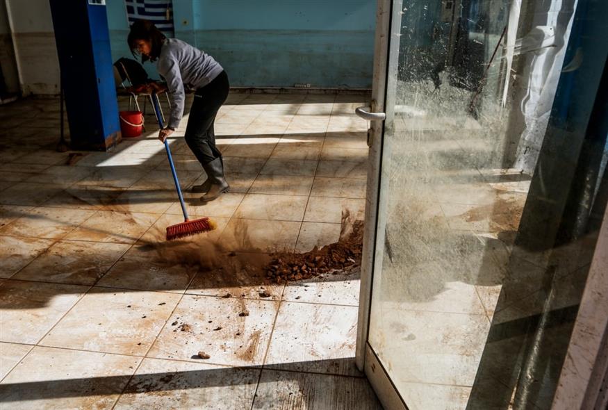 Φωτογραφία αρχείου από τις καταστροφές στη Μάνδρα το 2017 (ΠΑΝΑΓΟΠΟΥΛΟΣ ΓΙΑΝΝΗΣ/EUROKINISSI)