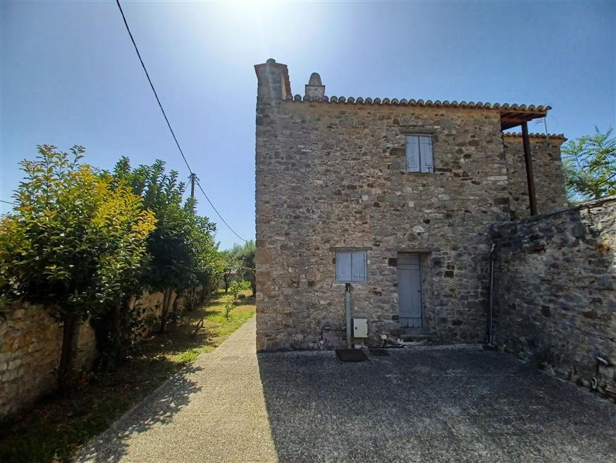 Η οικία Τζαβέλα, δείγμα λαϊκής αρχιτεκτονικής | © Χριστίνα Τσαμουρά