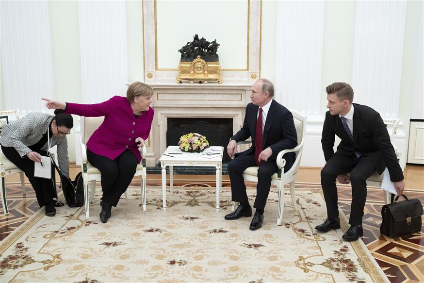 Πούτιν - Μέρκελ/Copyright: AP Images