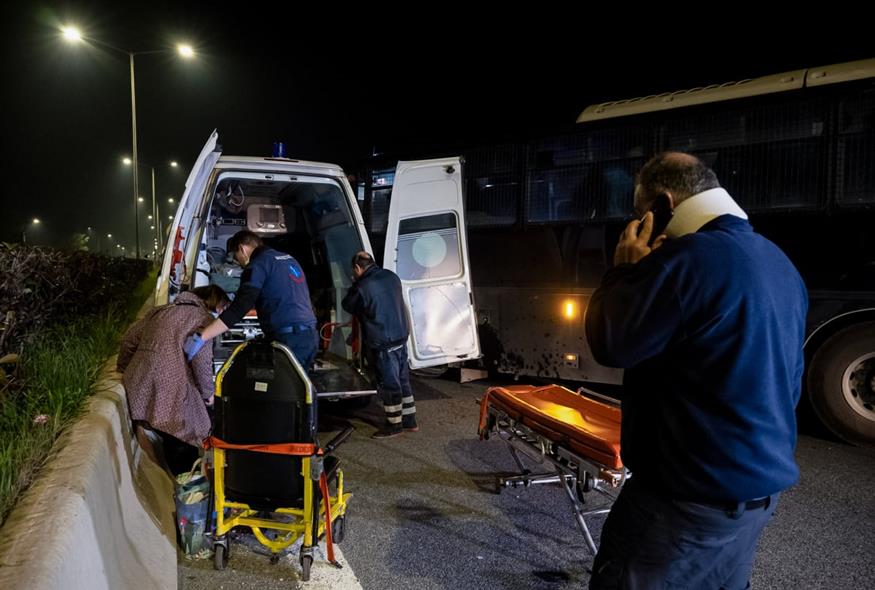 Σύγκρουση ασθενοφόρου με κλούβα της ΕΛΑΣ (ΚΩΣΤΑΣ ΤΣΙΑΡΑΣ / EUROKINISSI)