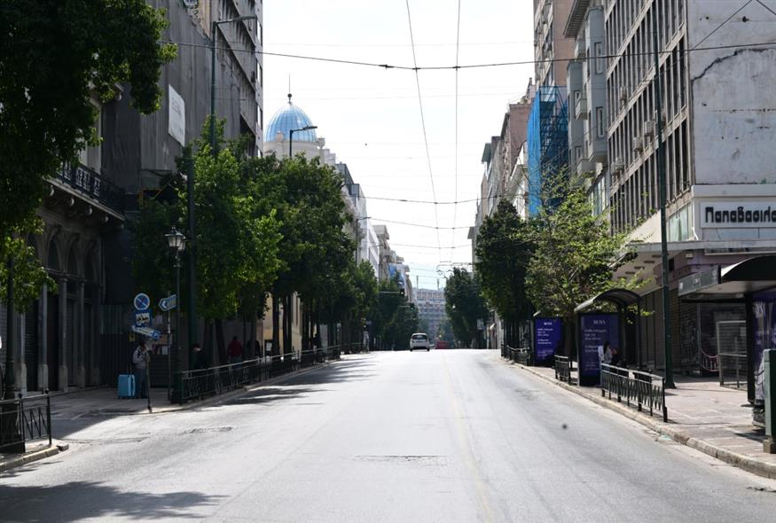 Άδειασε η Αθήνα την Κυριακή του Πάσχα Άδειασε η Αθήνα την Κυριακή του Πάσχα