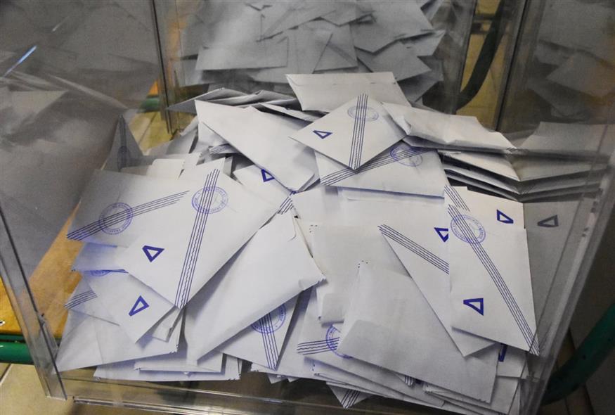 Ψηφοδέλτια σε κάλπη (ΒΑΣΙΛΗΣ ΠΑΠΑΔΟΠΟΥΛΟΣ/EUROKINISSI)