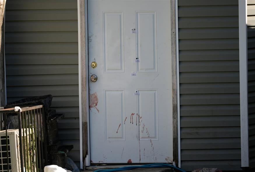 Ντοκουμέντο από τον τόπο του εγκλήματος (AP Photo/Gerald Herbert)