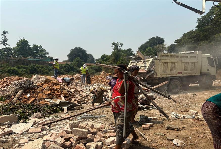 Φονικός σεισμός στη Μιανμάρ (AP Photo)