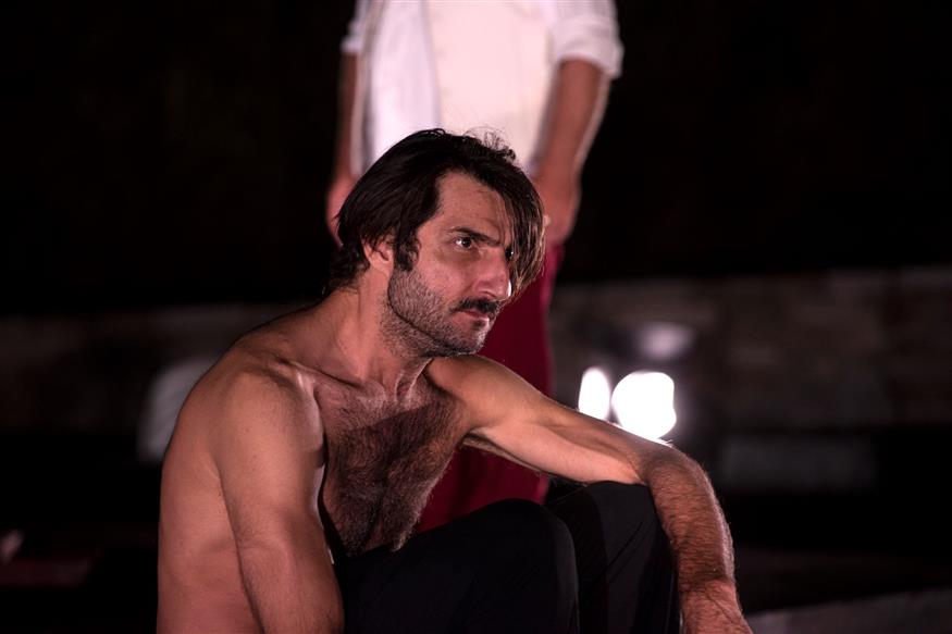 Ο Νίκος Κουρής σε στιγμιότυπο από την θεατρική παράσταση «Δον Ζουάν»
